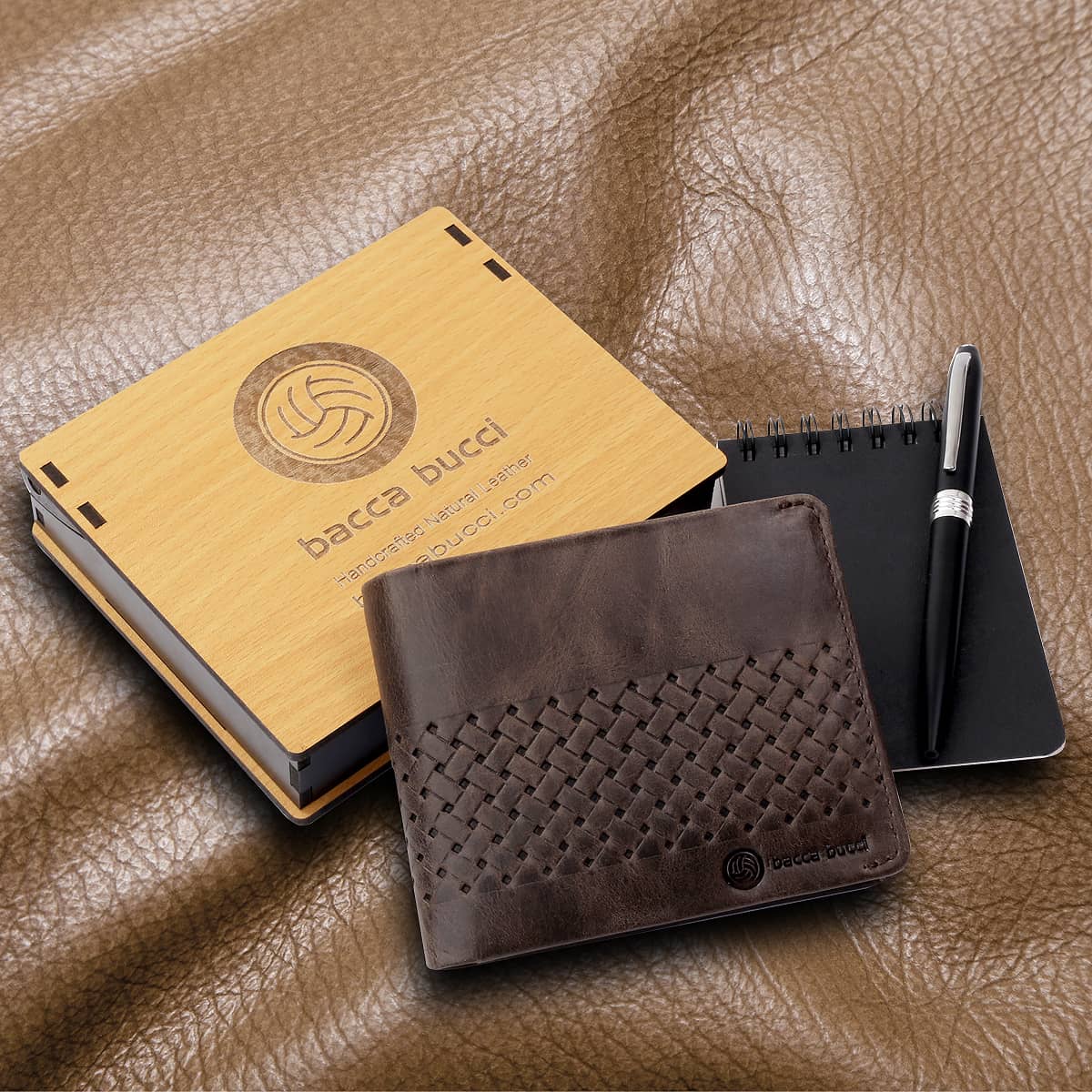 Bacca Bucci Leather Series Textured Bifold Wallet for Men - Image 4