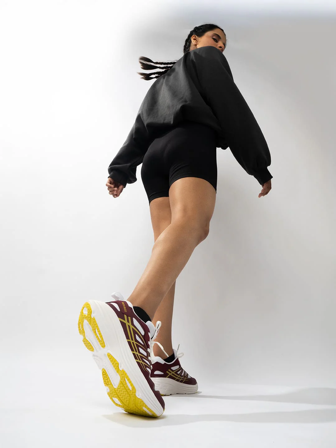 RUNWAY - Image 2
