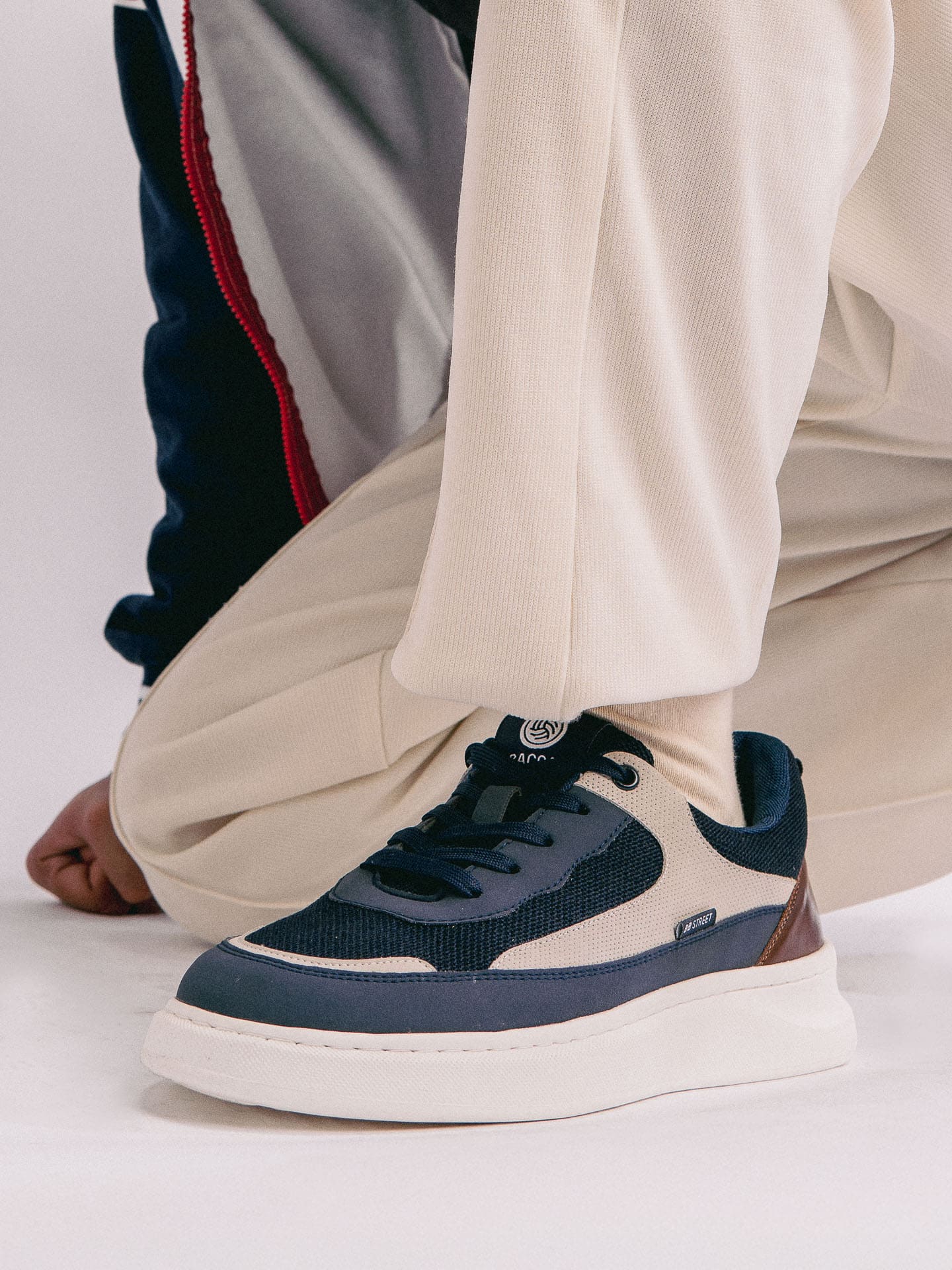 VIBE-STEP - Image 12