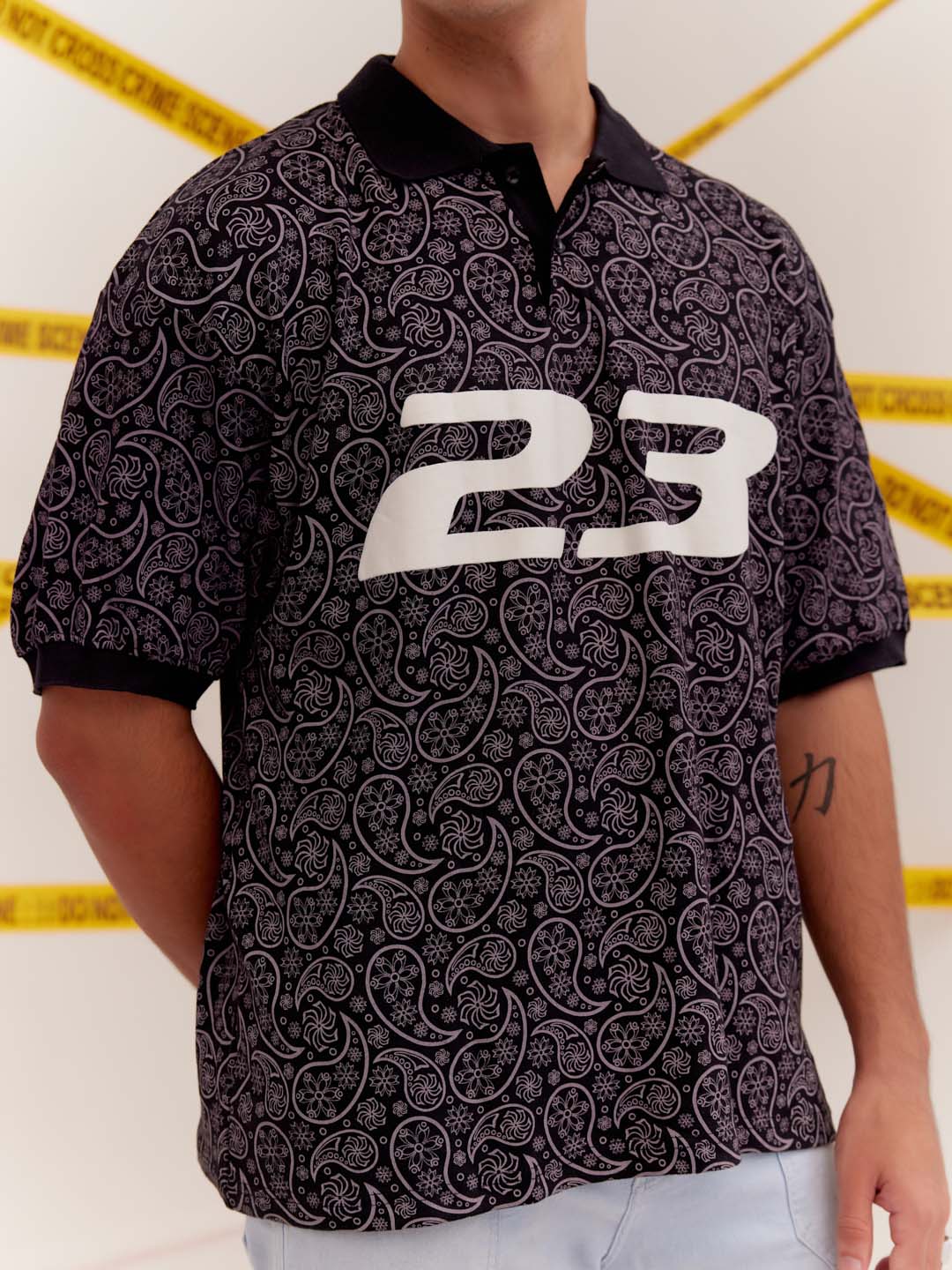 Paisley 23 - Oversized t-shirt - Image 6
